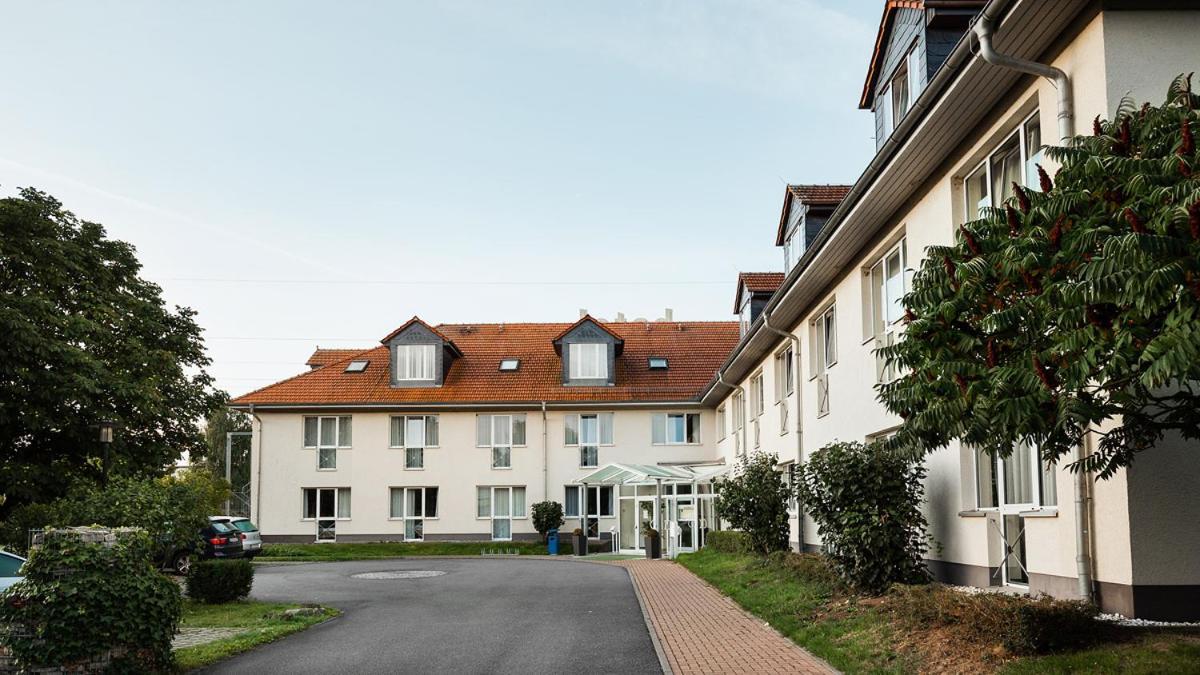 Hotel Ilmtal Mellingen Eksteriør bilde